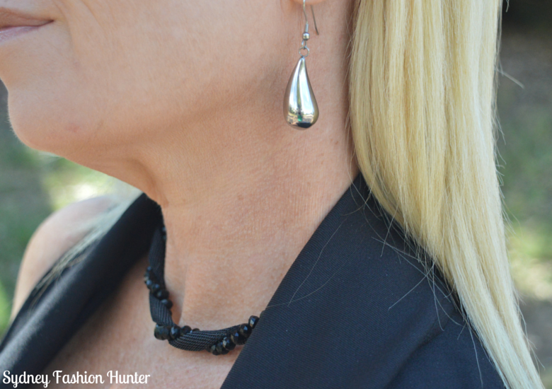 Sydney Fashion Hunter: Fresh Fashion Forum #28 SheIn Sleeveless Trench - Necklace & Earrings