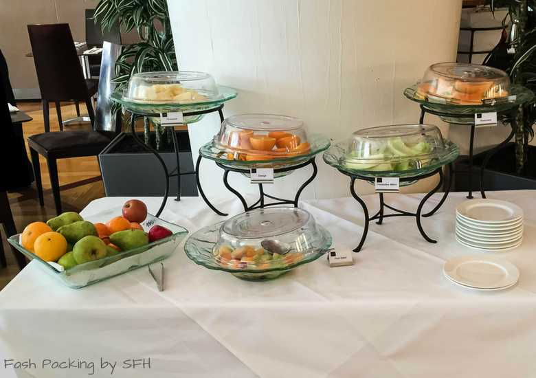 Fash Packing by SFH: CityLife Auckland Review - Breakfast Zest Restaurant & Bar Fruit Selection