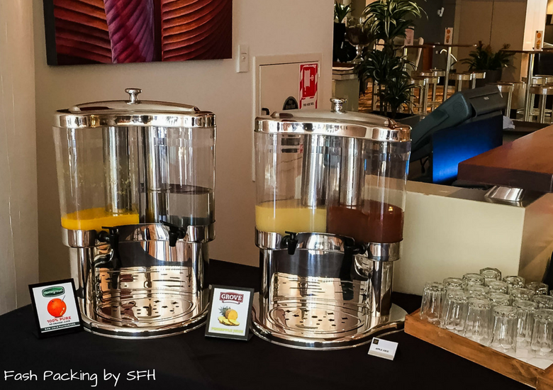 Fash Packing by SFH: CityLife Auckland Review - Breakfast Zest Restaurant & Bar Juice Bar