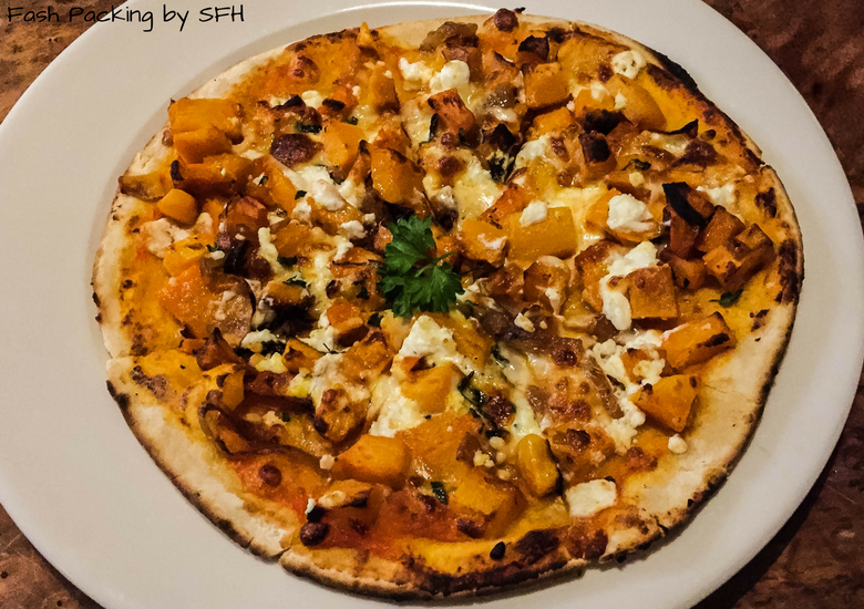 Fash Packing by SFH: Road Trippin' Australia's Iconic Great Ocean Road - Warrnambool Hotel Pizza