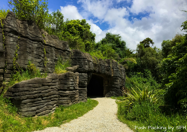Fash Packing by SFH: Waitomo Caves New Zealand - Ruakuri Cave Entrance