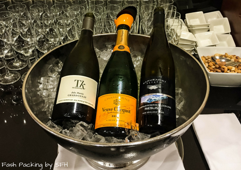 Fash Packing by SFH: Emirates A380 First Class Review - Emirates Lounge Auckland Lounge Auckland International Airport - Champagne & White Wine