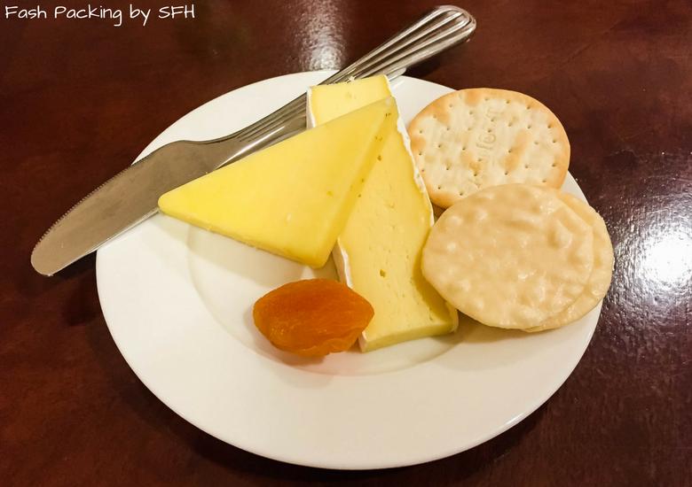 Fash Packing by SFH: Emirates A380 First Class Review - Auckland International Airport Emirates Lounge - Cheese Plate