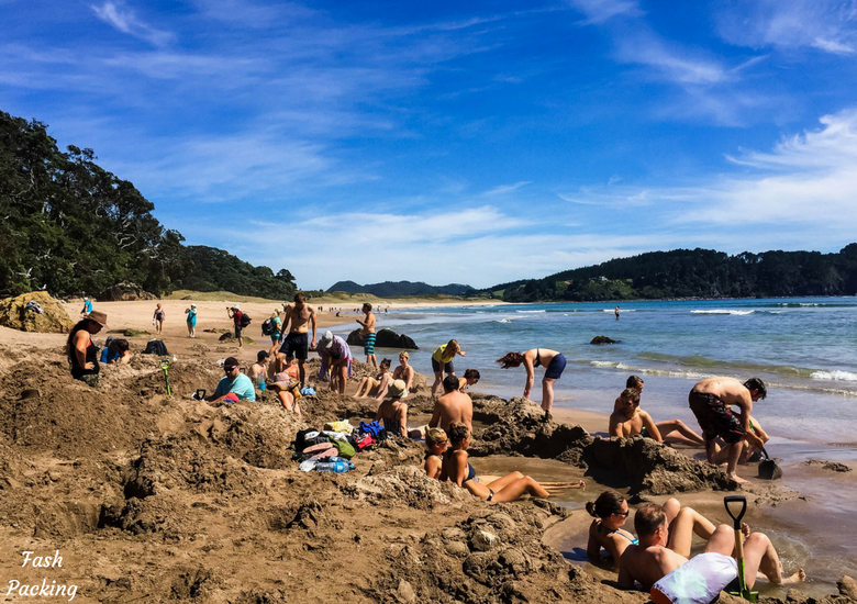 Fash Packing: New Zealand Road Trip 7 Day North Island Itinerary - Hot Water Beach