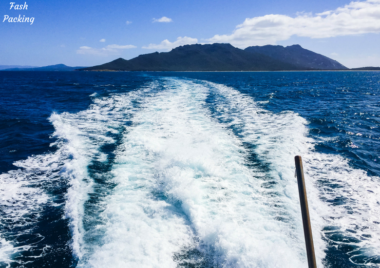 Fash Packing: Wineglass Bay Cruises Tasmania Exclusive Sky Lounge Experience - Wake