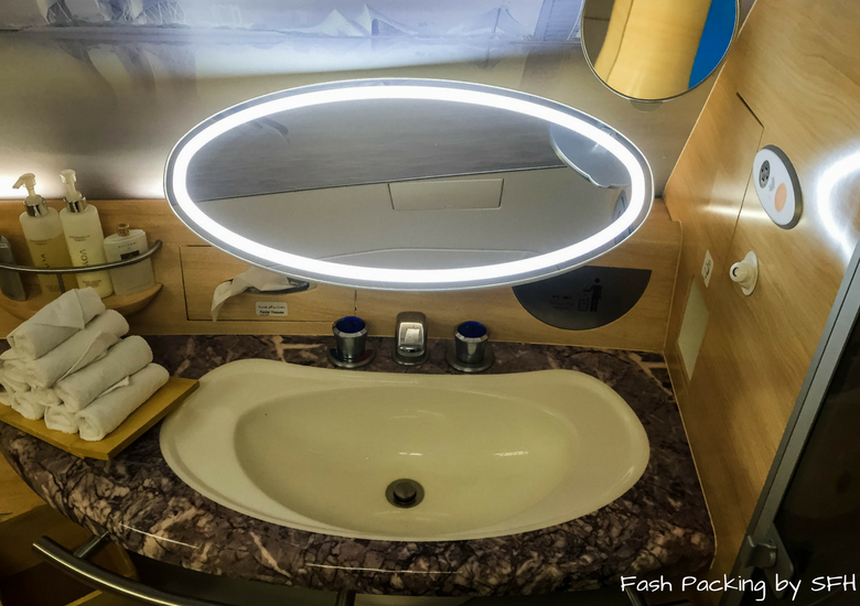 Fash Packing by SFH: Emirates A380 First Class Review EK419 Auckland to Sydney - Emirates First Class Sink