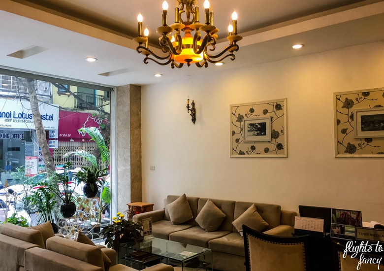 Flights To Fancy: Hanoi Glance Hotel Review - Budget Hotel In Hanoi Lobby