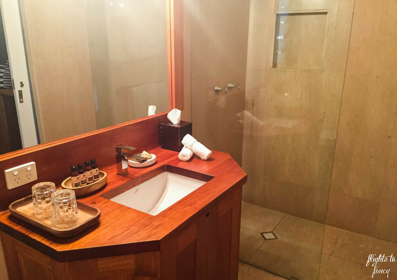 Flights To Fancy: Silky Oaks Lodge Mossman Queensland - Bathroom