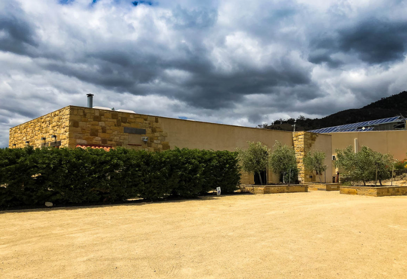 Wineries Near Hobart: Stefano Lubiana WInes - Tasmanian Sparkling Wine Specialist