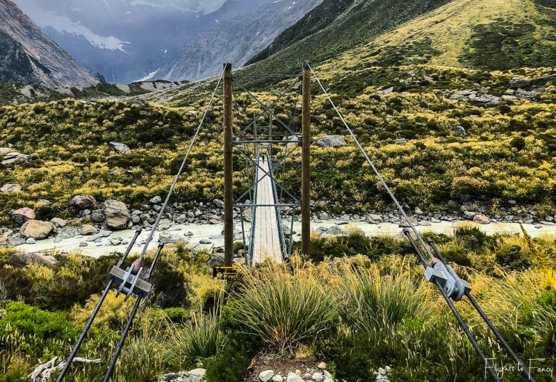 Mount Cook Walks: Third Suspension Bridhe