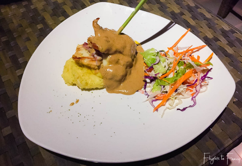 Best Restaurants Nusa Lembongan - Lemongrass Restaurant Nusa Lembongan Chicken Saltimboca