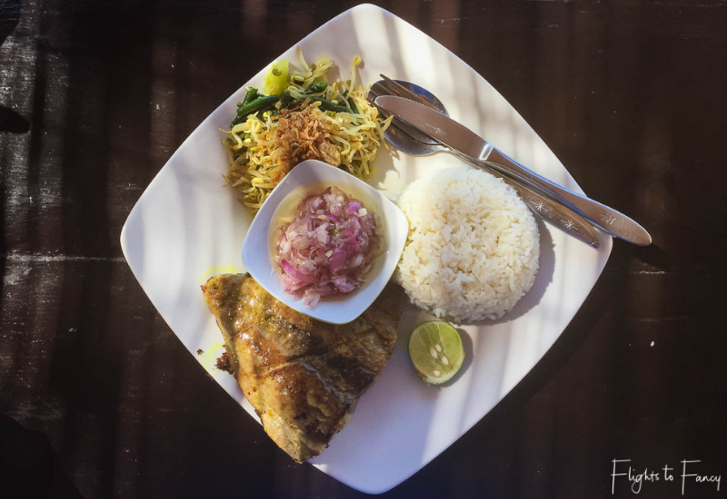 Restaurants Lembongan - Nyoman's Warung Nusa Lembongan Grilled Tuna
