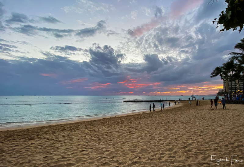 Best Sunsets In Oahu: Waikiki Beach